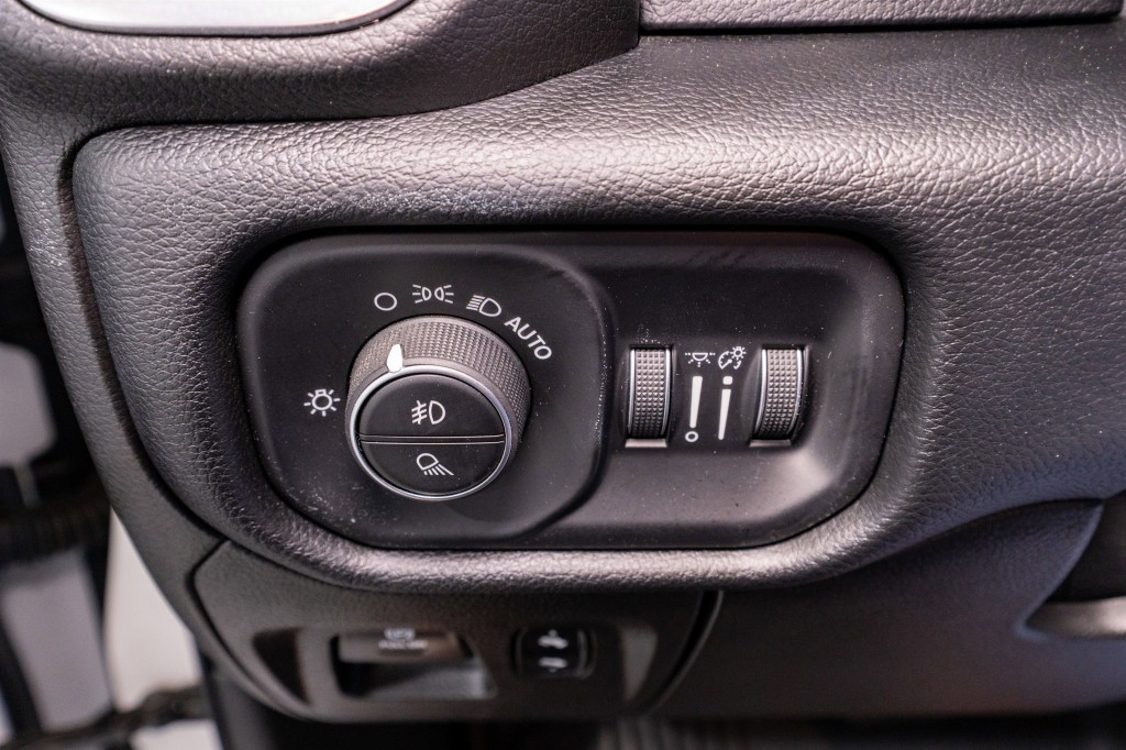 2020 RAM 1500 Image 32