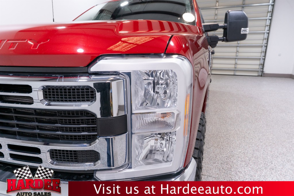 2023 Ford F-250 Image 8