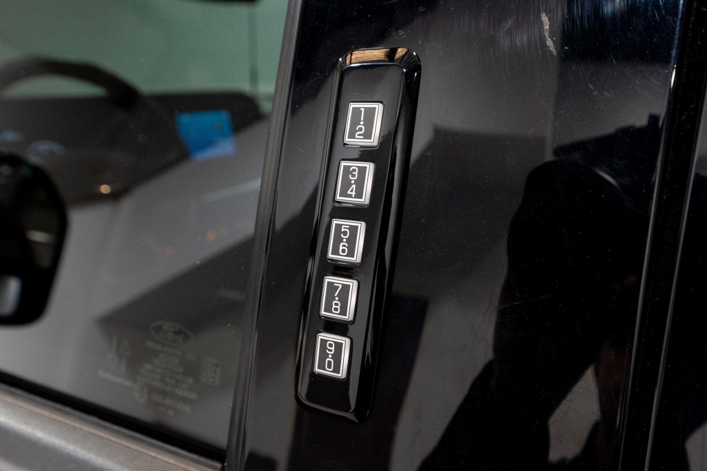 2023 Ford F-250 Image 14