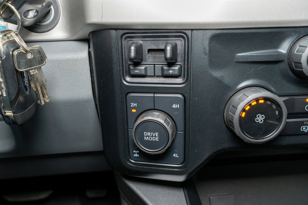 2023 Ford F-250 Image 27