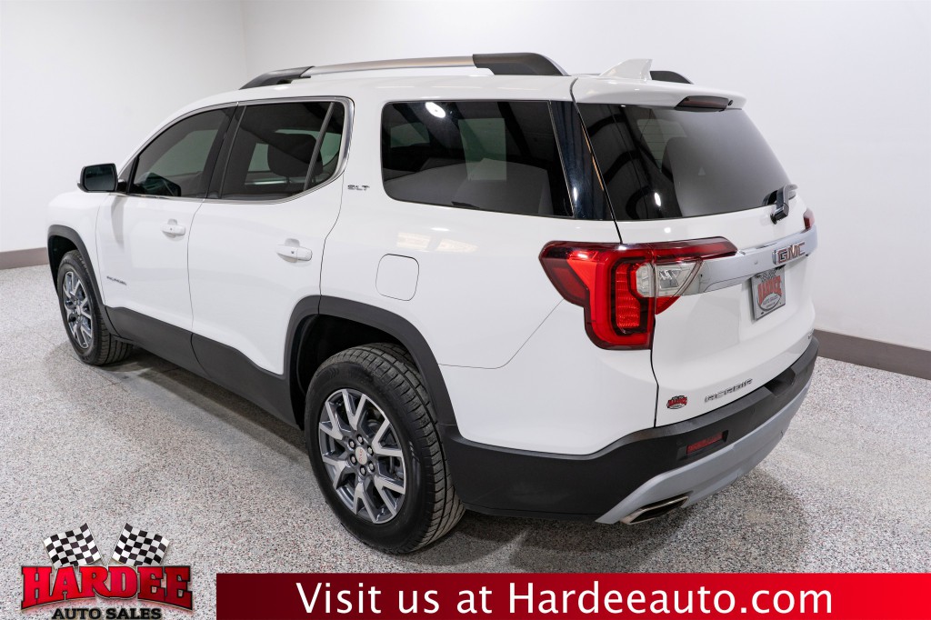2023 GMC Acadia Image 3