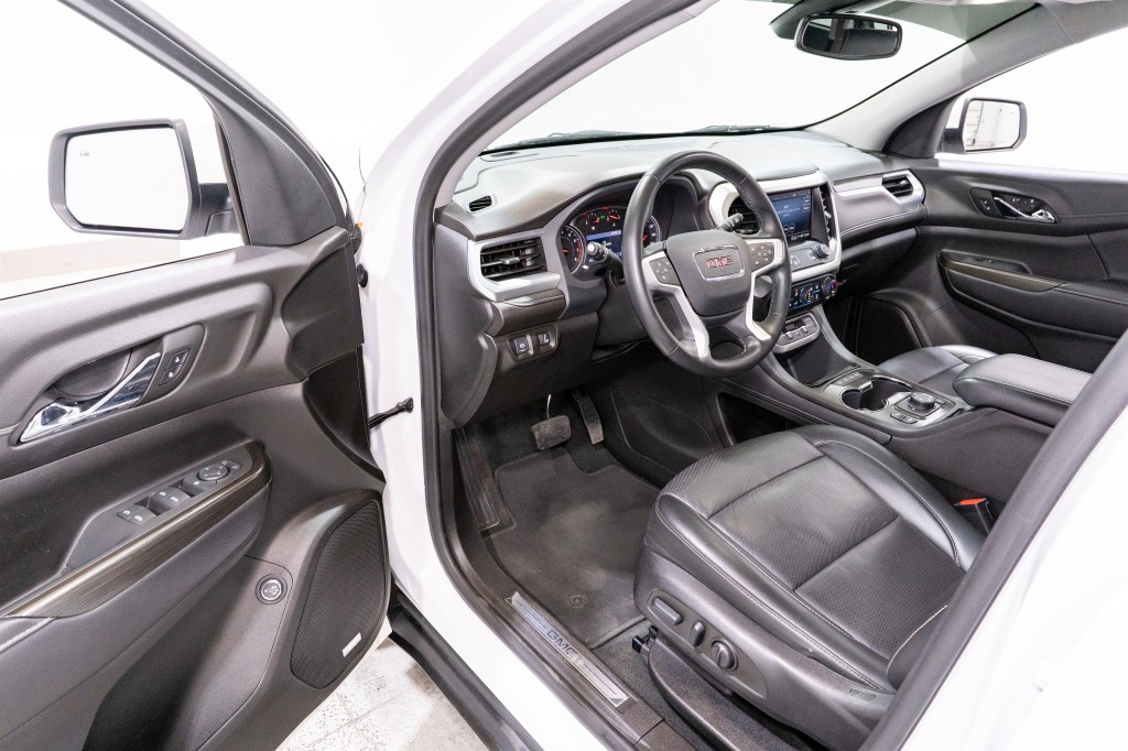 2023 GMC Acadia Image 12