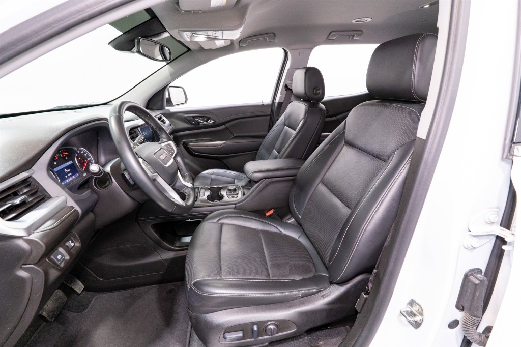 2023 GMC Acadia Image 16