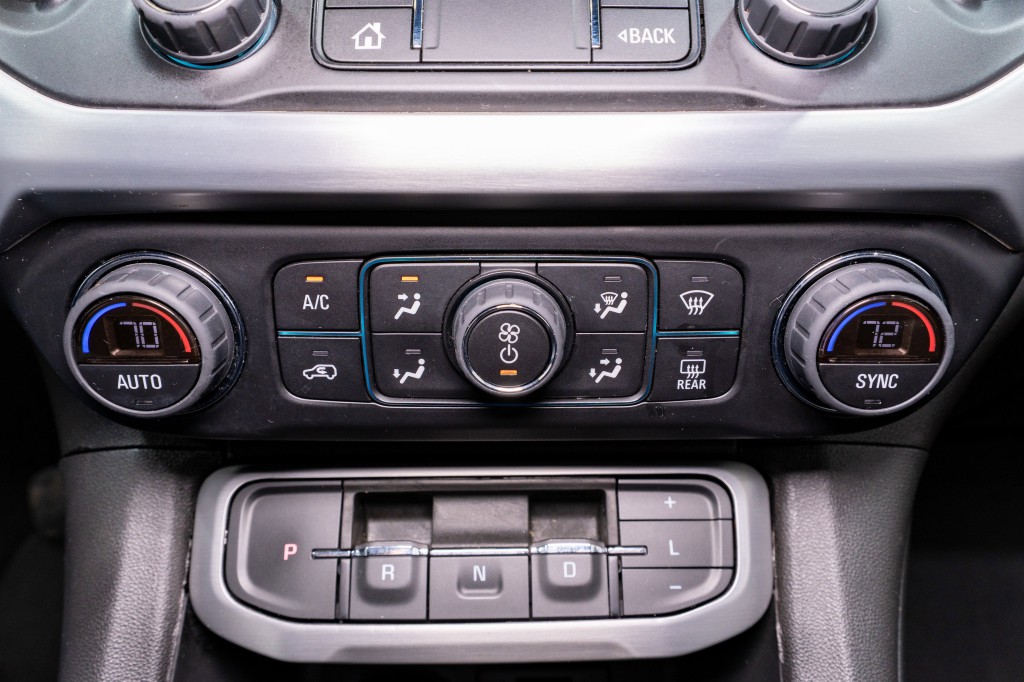 2023 GMC Acadia Image 22