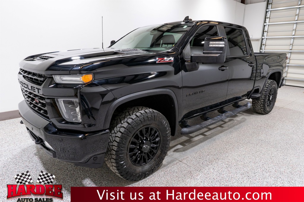 2022 Chevrolet Silverado 1500 Image 2