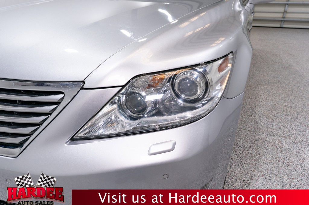 2012 Lexus LS 460 Image 8