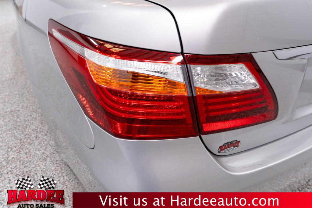 2012 Lexus LS 460 Image 9