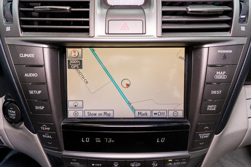 2012 Lexus LS 460 Image 18