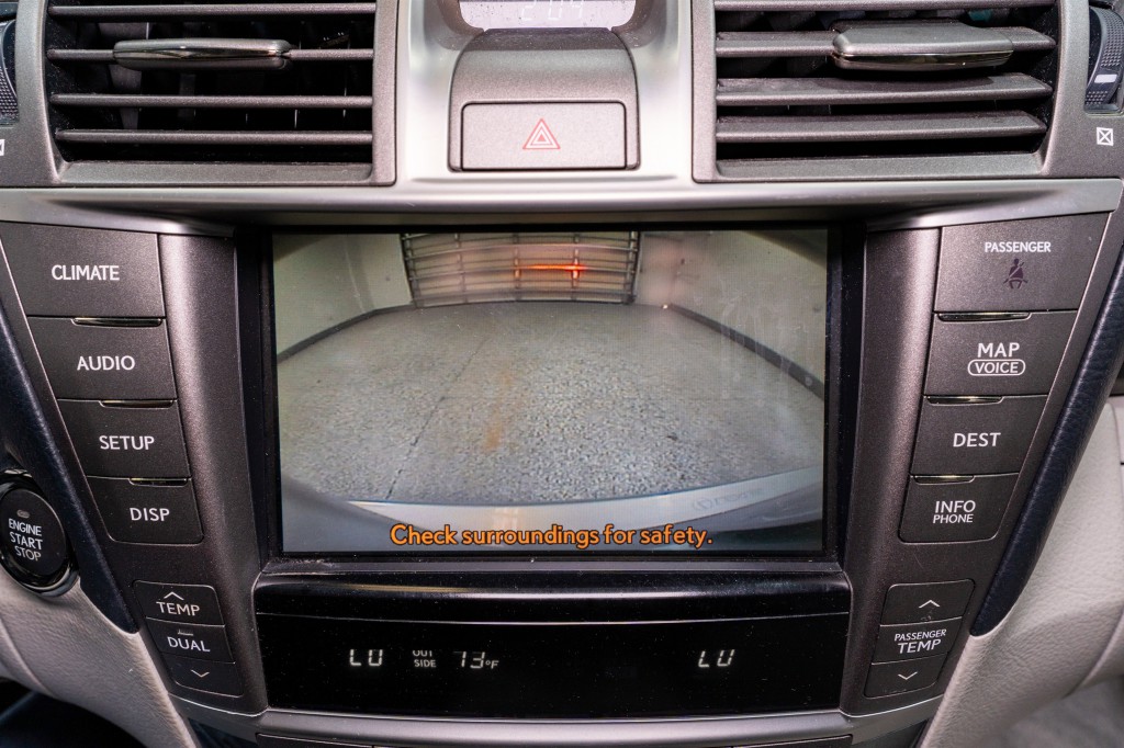 2012 Lexus LS 460 Image 22