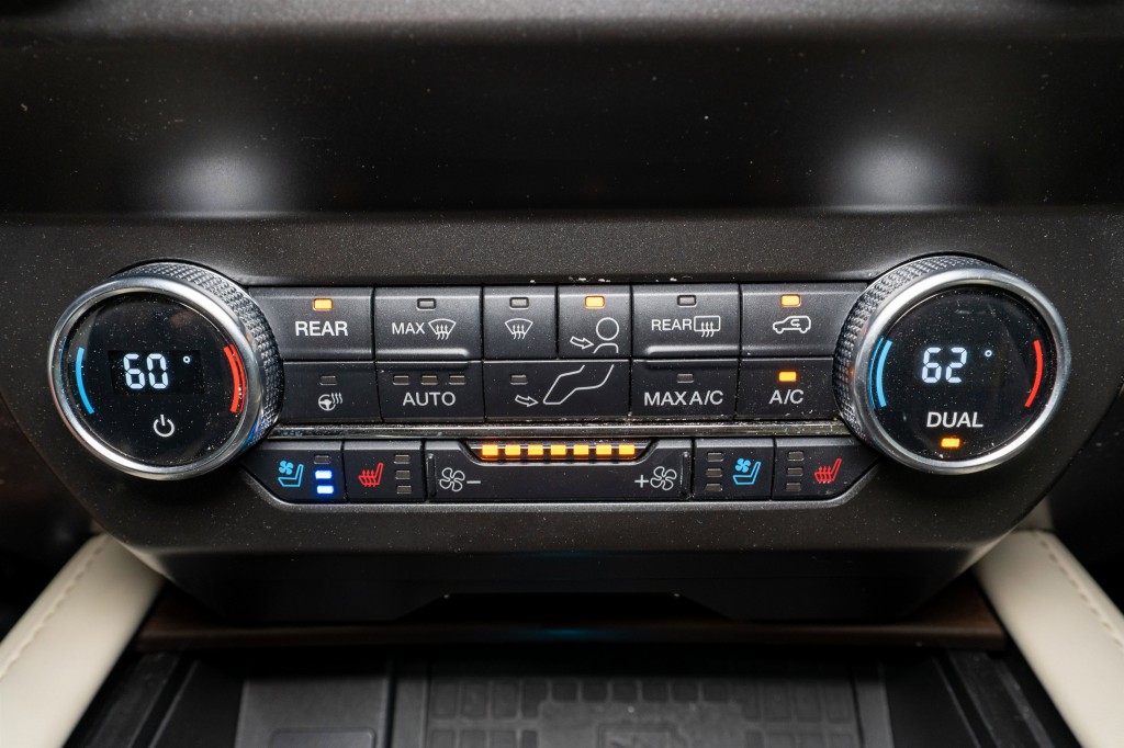 2020 Ford Expedition Image 25