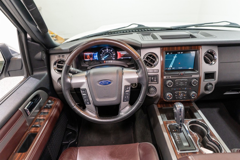 2016 Ford Expedition Image 12