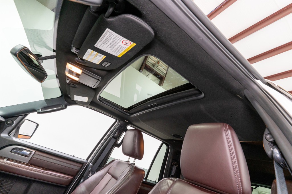 2016 Ford Expedition Image 17