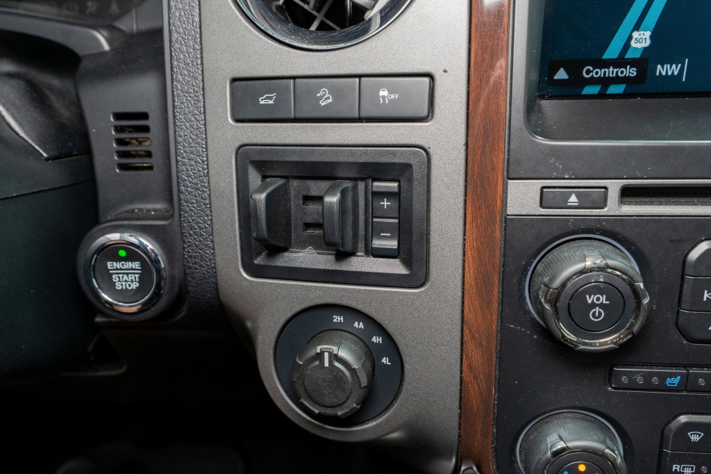 2016 Ford Expedition Image 24