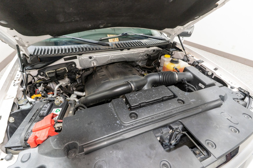 2016 Ford Expedition Image 36