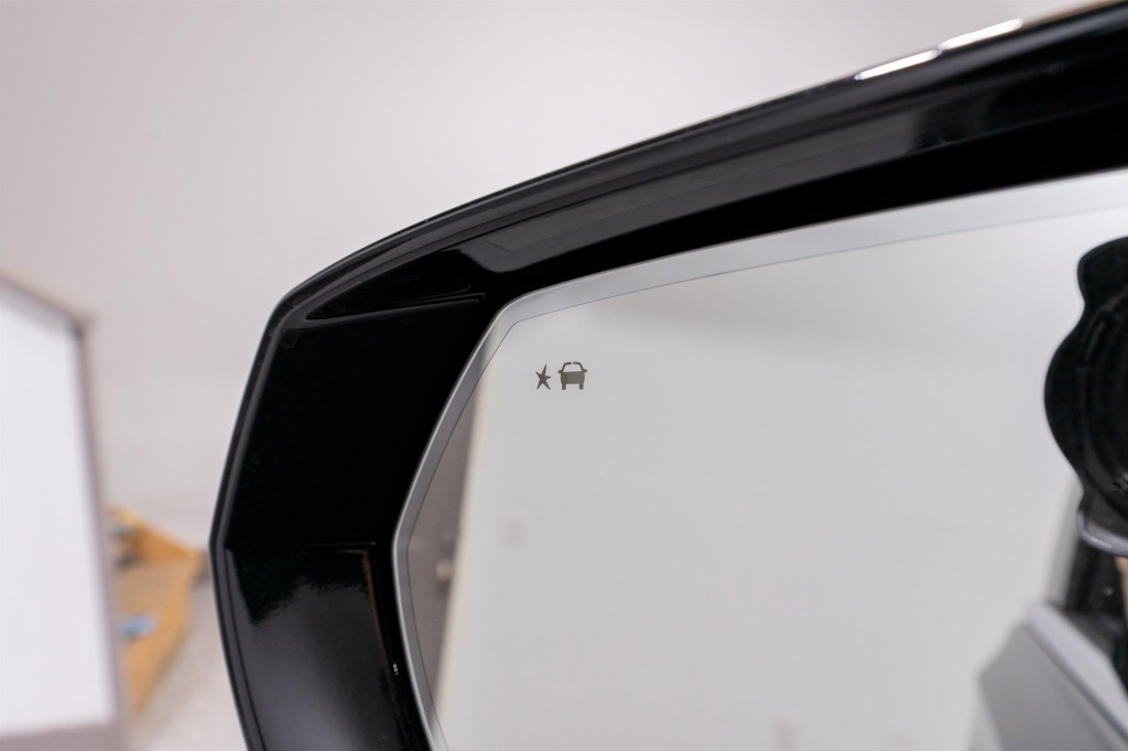 2023 GMC Yukon Image 13