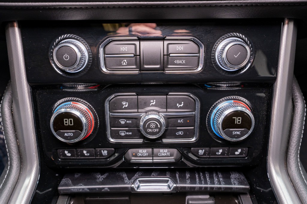 2023 GMC Yukon Image 22