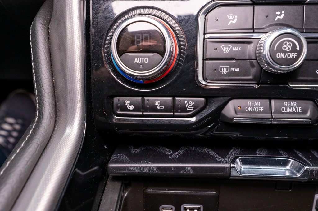 2023 GMC Yukon Image 23