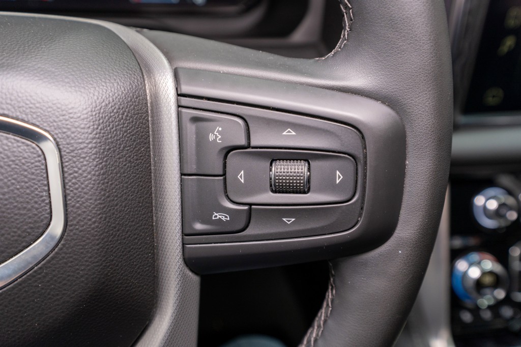 2023 GMC Yukon Image 27