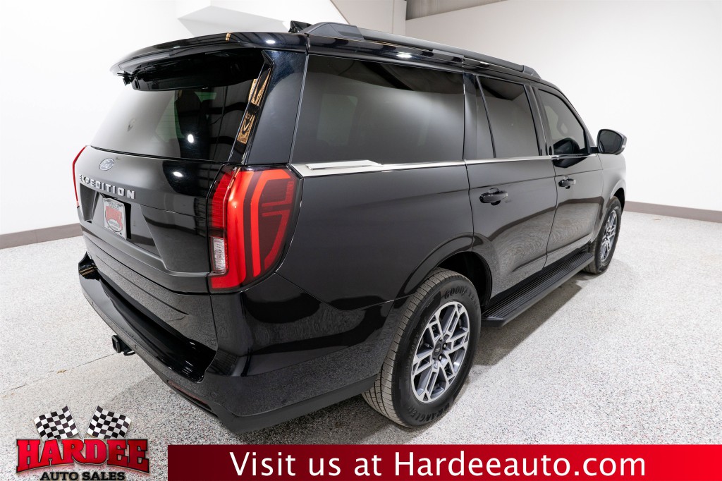 2025 Ford Expedition Image 5