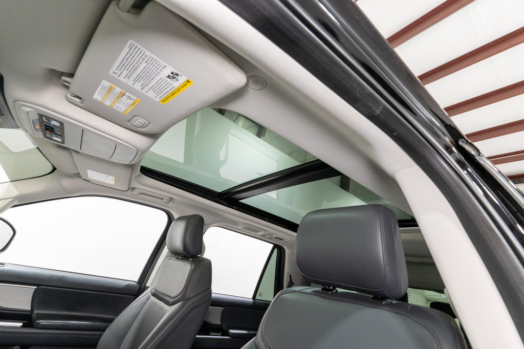 2025 Ford Expedition Image 16