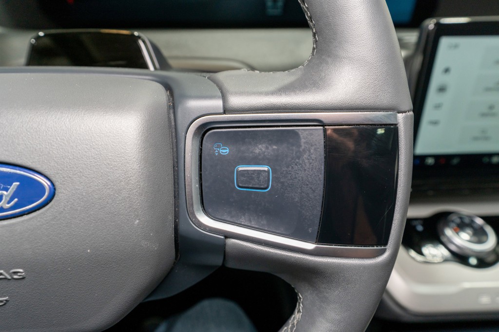 2025 Ford Expedition Image 25