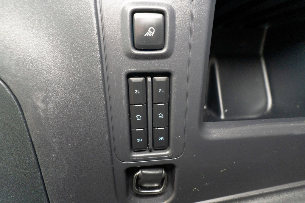 2025 Ford Expedition Image 34