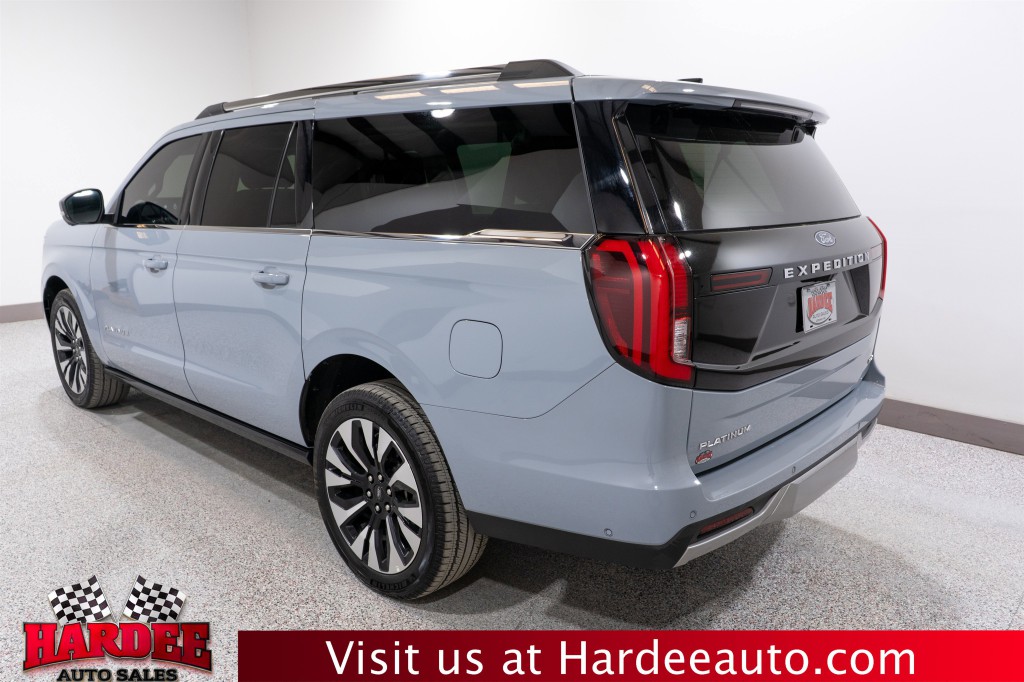2025 Ford Expedition Image 3