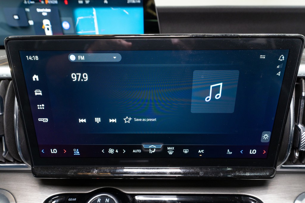 2025 Ford Expedition Image 19