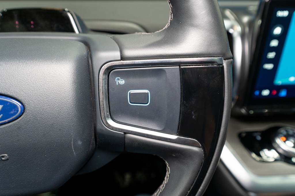 2025 Ford Expedition Image 25