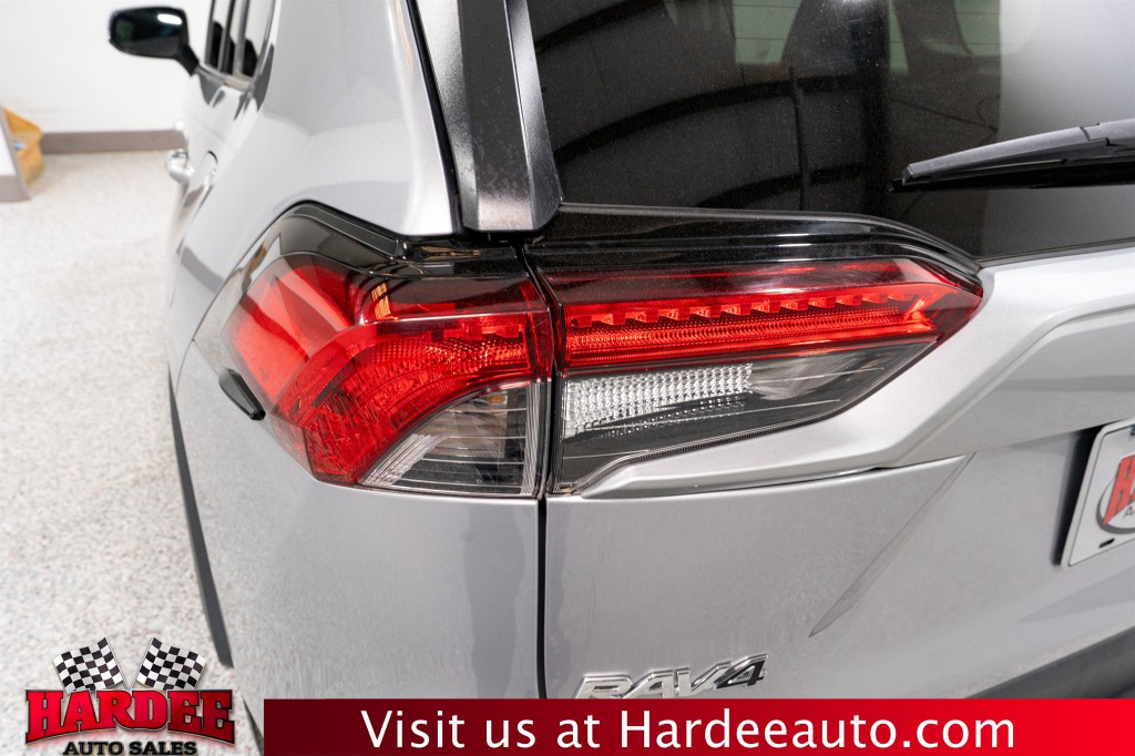 2022 Toyota Rav4 Image 9