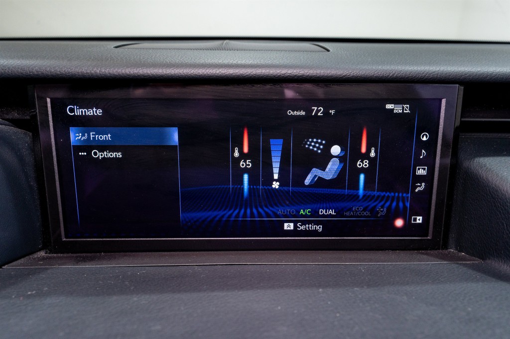 2019 Lexus RC Image 23