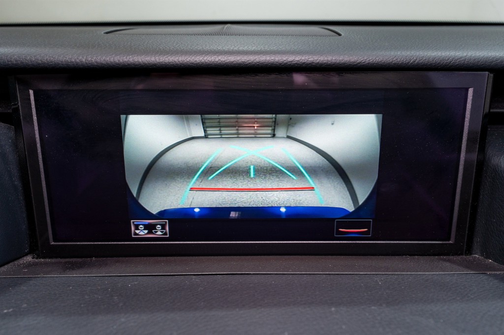 2019 Lexus RC Image 24