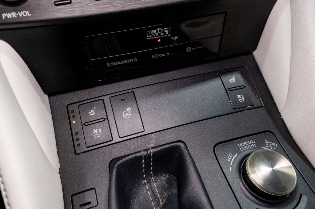 2019 Lexus RC Image 26