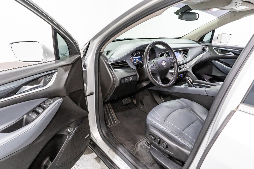 2020 Buick Enclave Image 12