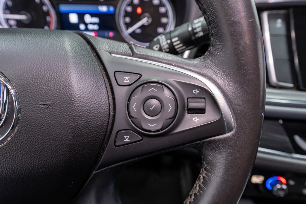 2020 Buick Enclave Image 25