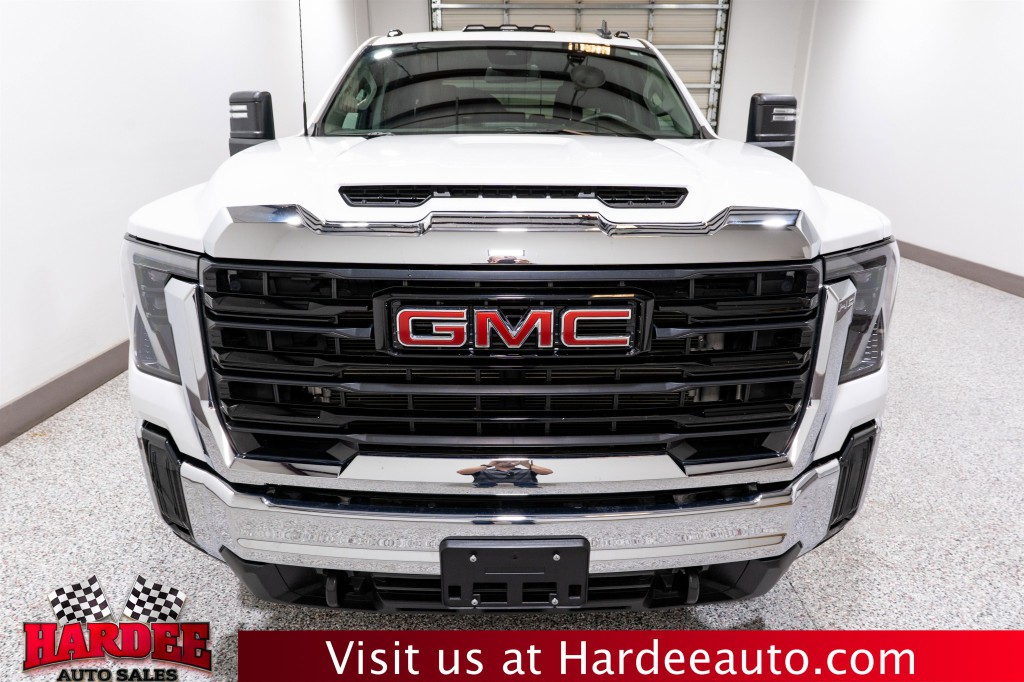 2024 GMC Sierra 3500 Image 7
