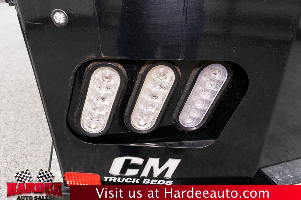 2024 GMC Sierra 3500 Image 9