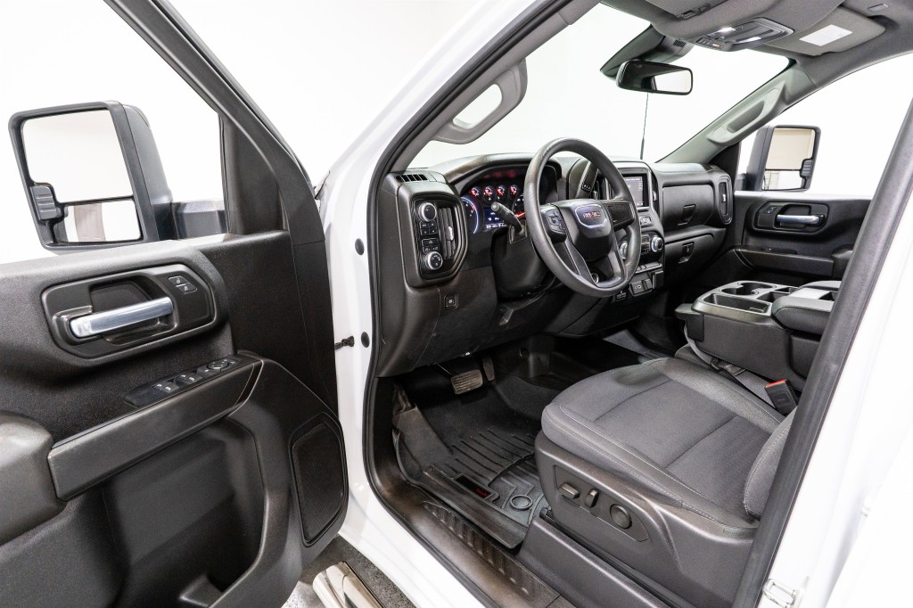 2024 GMC Sierra 3500 Image 13