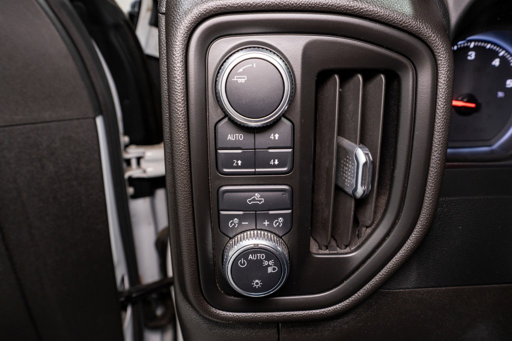 2024 GMC Sierra 3500 Image 28