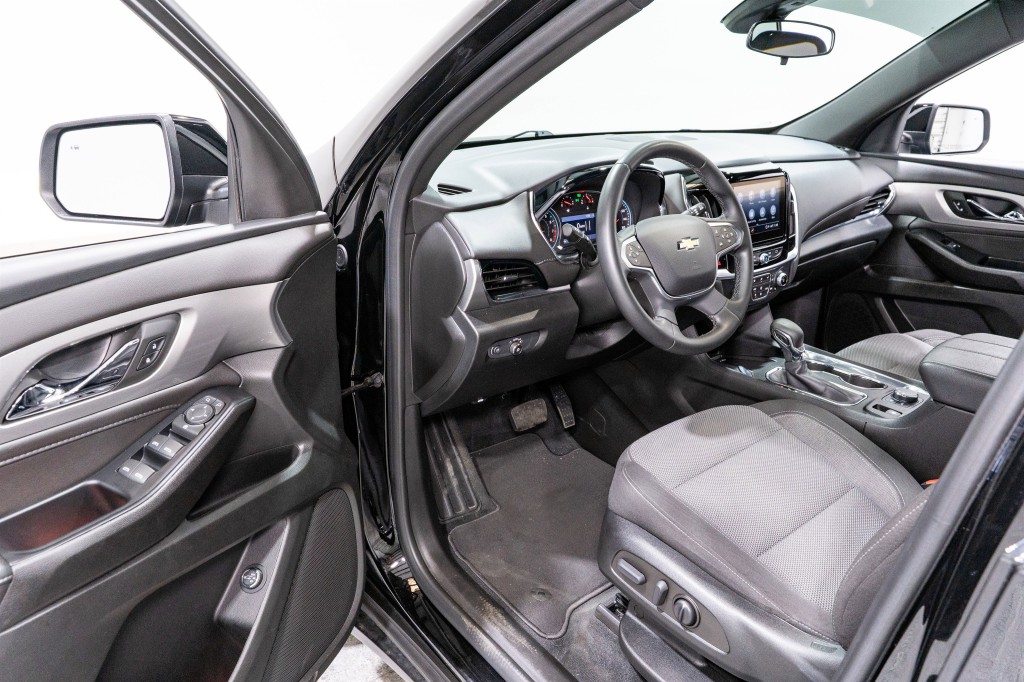 2023 Chevrolet Traverse Image 12