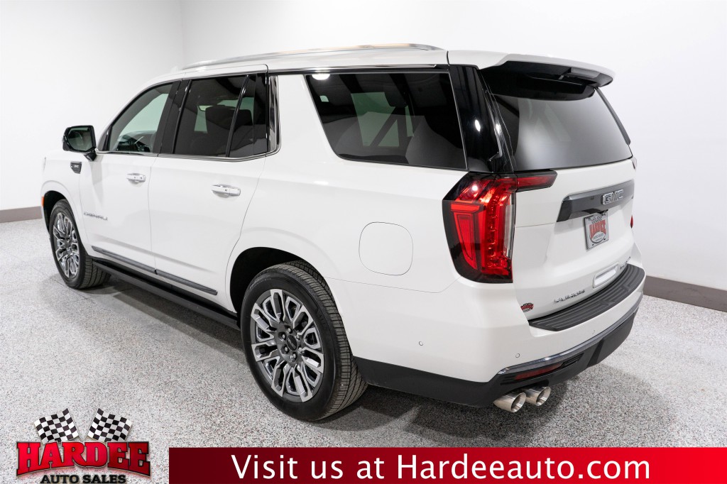 2024 GMC Yukon Image 3