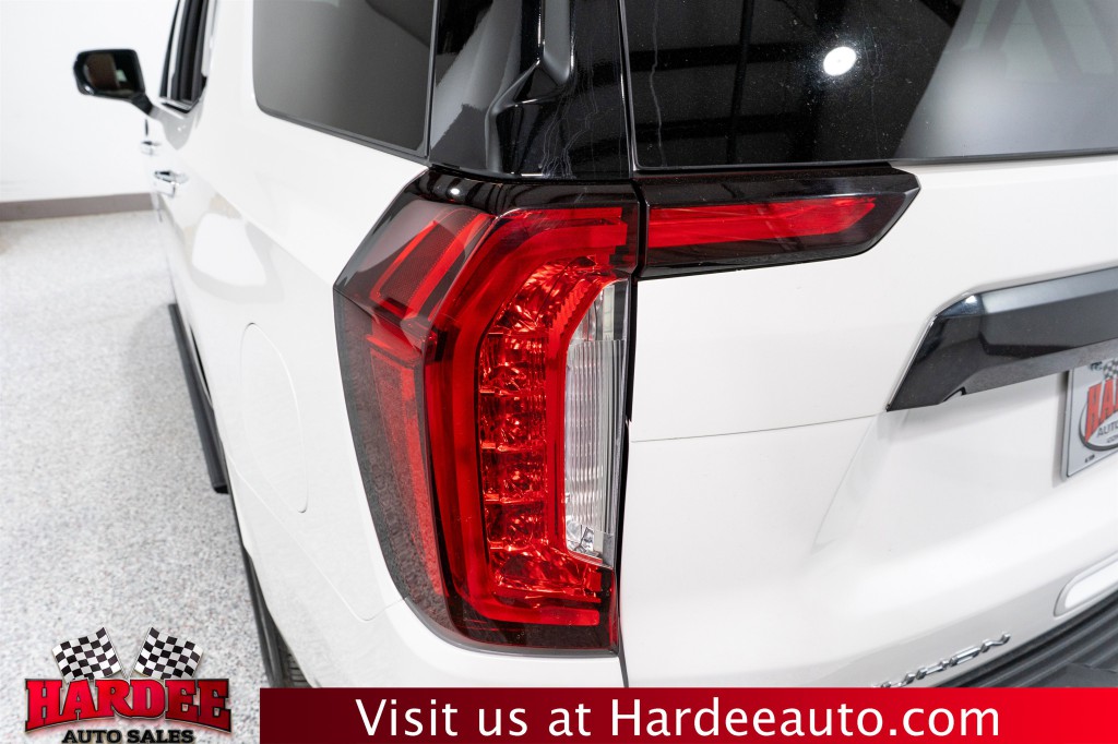 2024 GMC Yukon Image 9