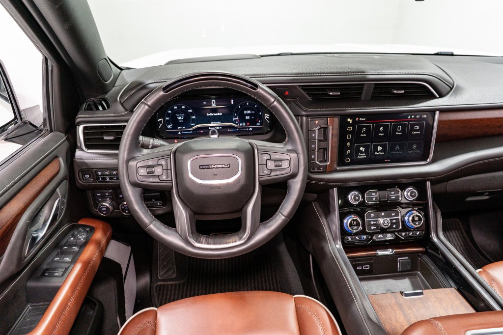 2024 GMC Yukon Image 12