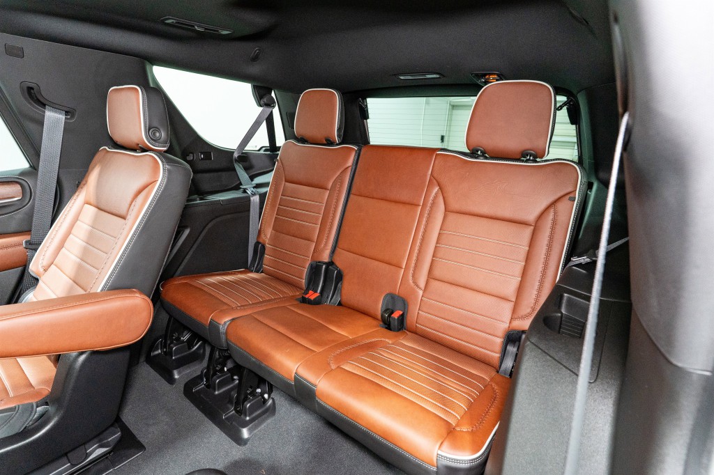 2024 GMC Yukon Image 36