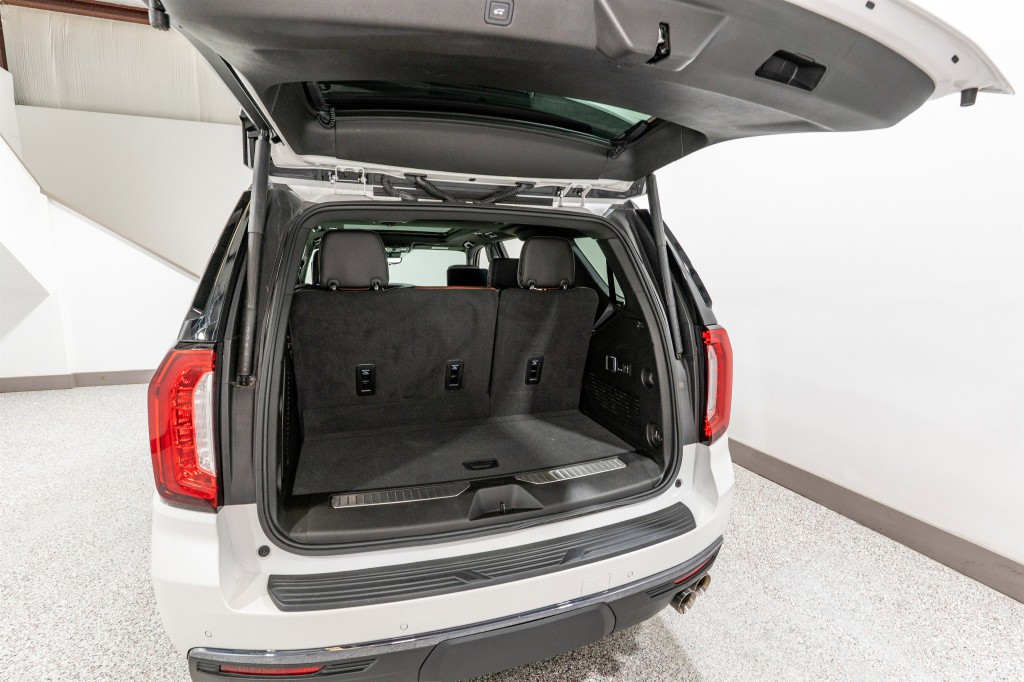 2024 GMC Yukon Image 37