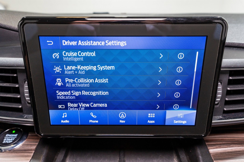 2020 Ford Explorer Image 22