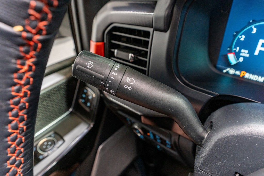 2025 Ford F-150 Image 38