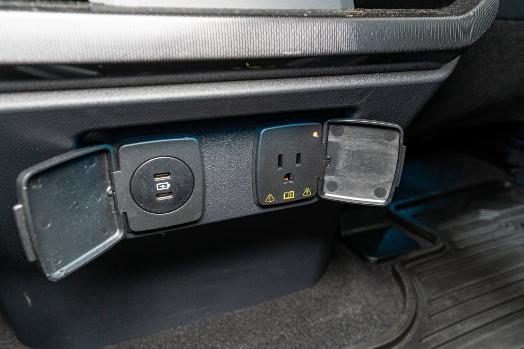 2025 Ford F-150 Image 42