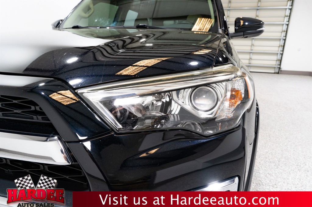 2018 Toyota 4Runner Image 8