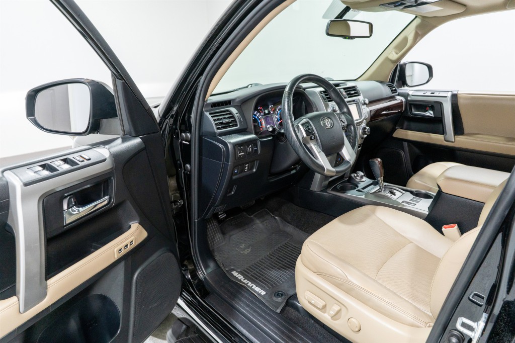 2018 Toyota 4Runner Image 12